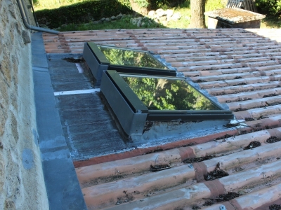 Anciennes fenêtres de toit à déposer et à remplacer.JPG