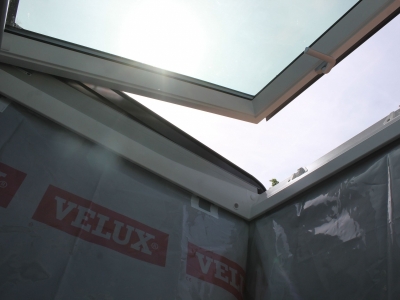 Collerette pare vapeur VELUX soudée dans les 4 angles pour fenêtre de toit, Chagnol Vincent QUALIBAT RGE pour l'isolation des toitures et Installateur Conseil VELUX.JPG